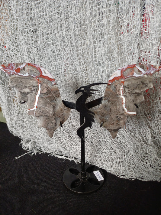 Carved agate dragon wings – Red with white speckles