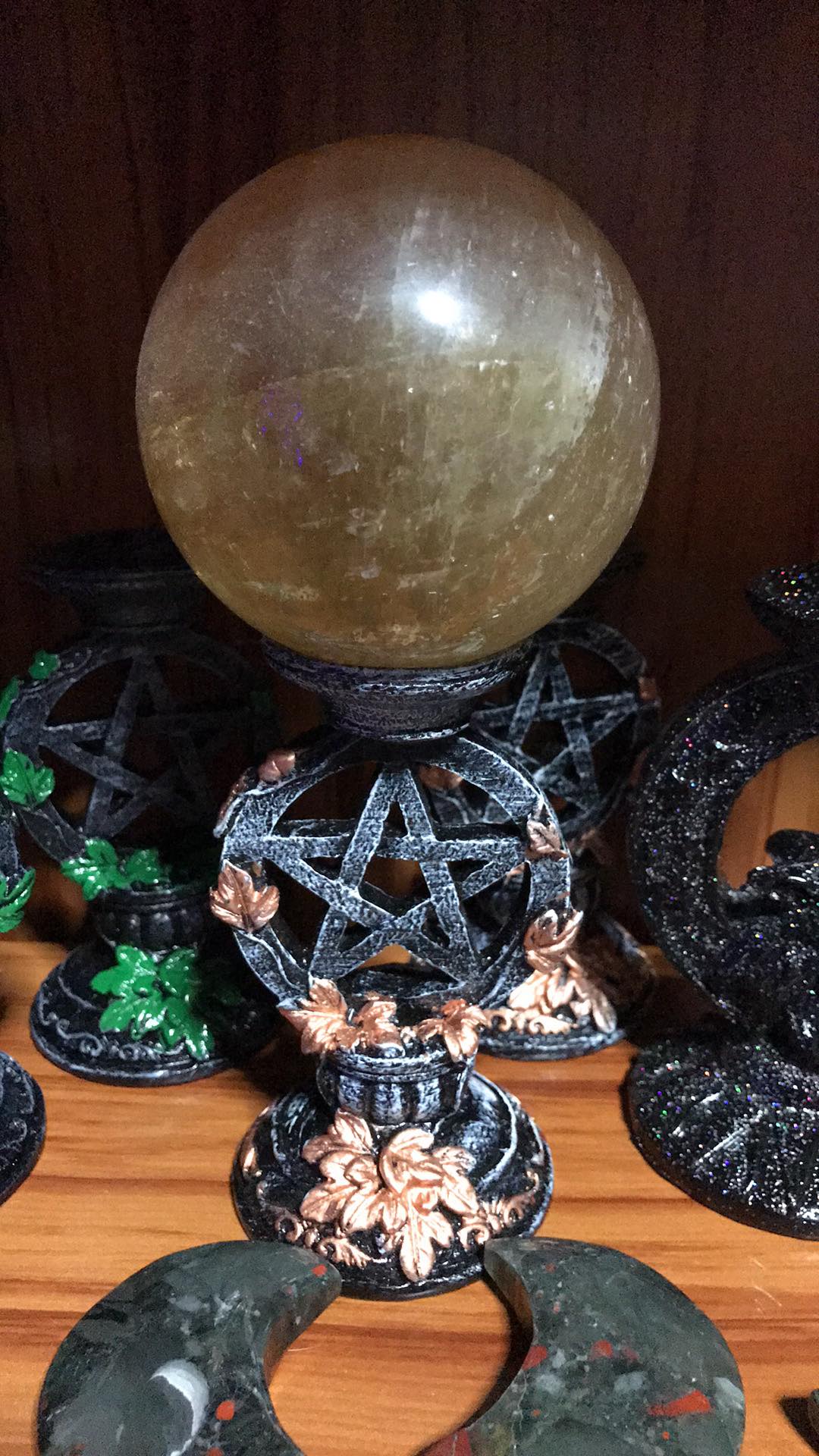 Pentagram star sphere holder