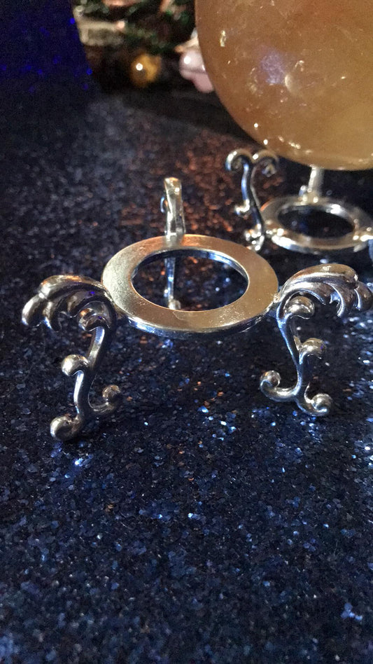 Metal Sphere Stand