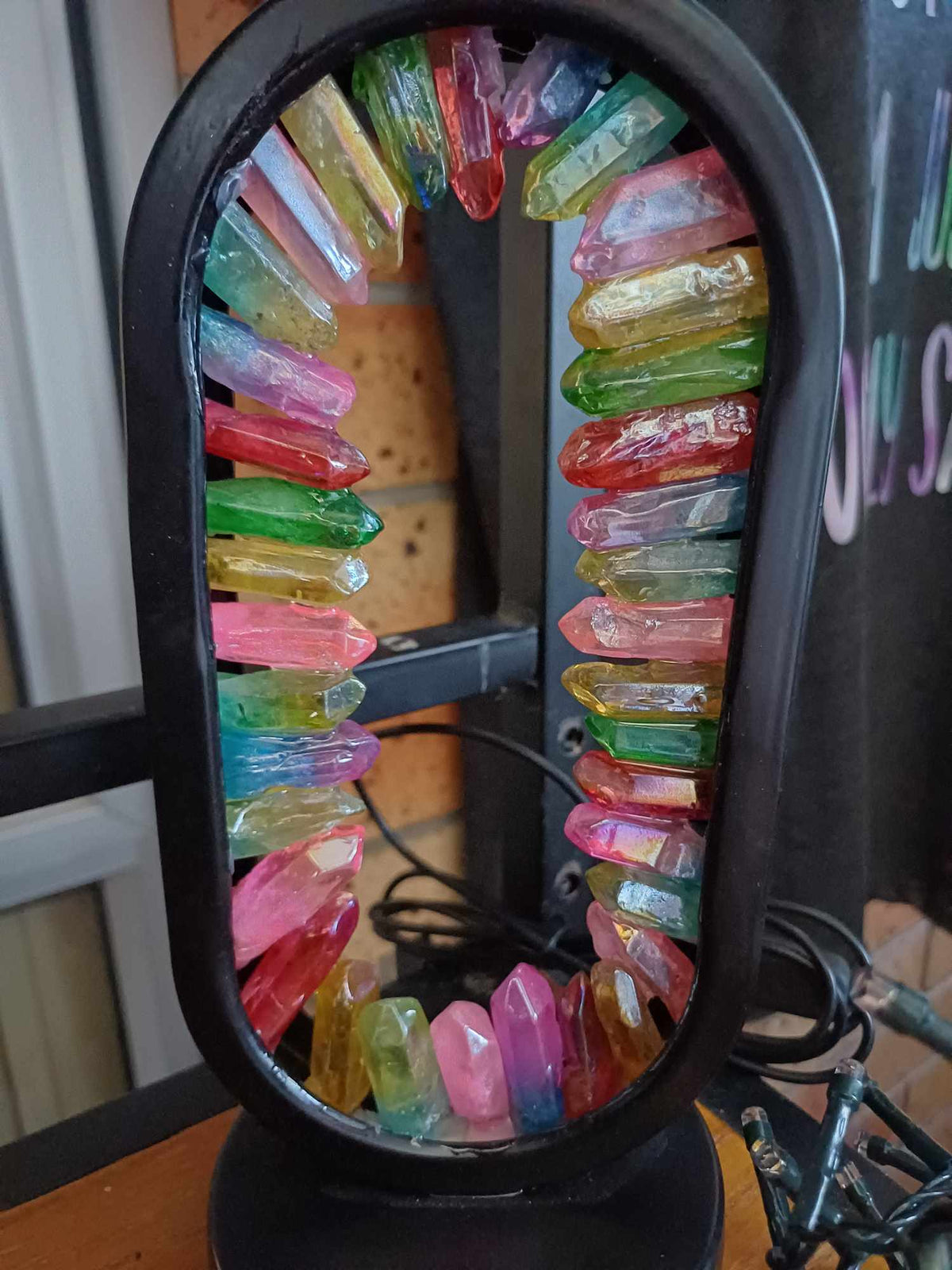 Oval crystal lamp – Aura quartz, mixed colours
