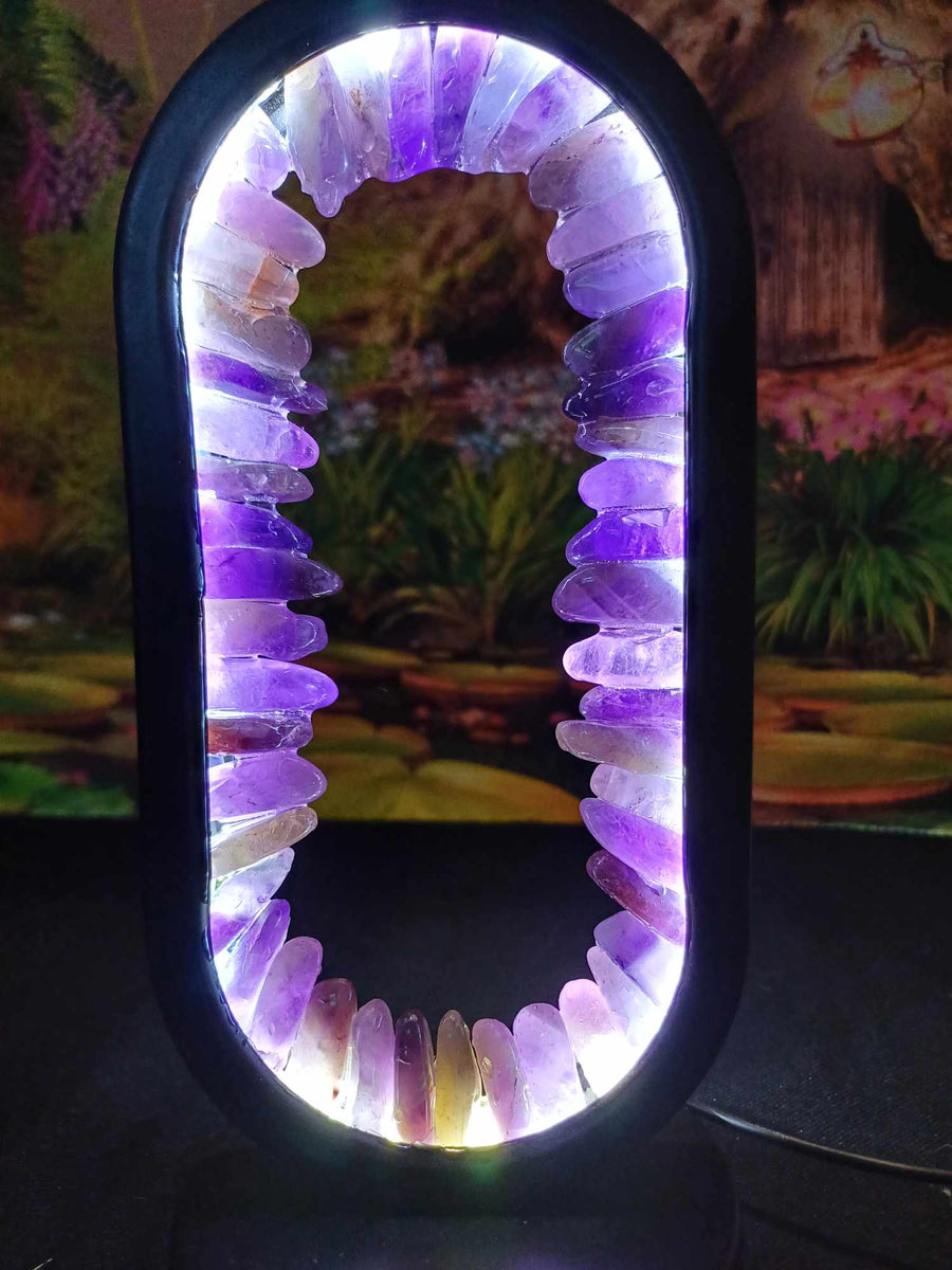 Oval crystal lamp
