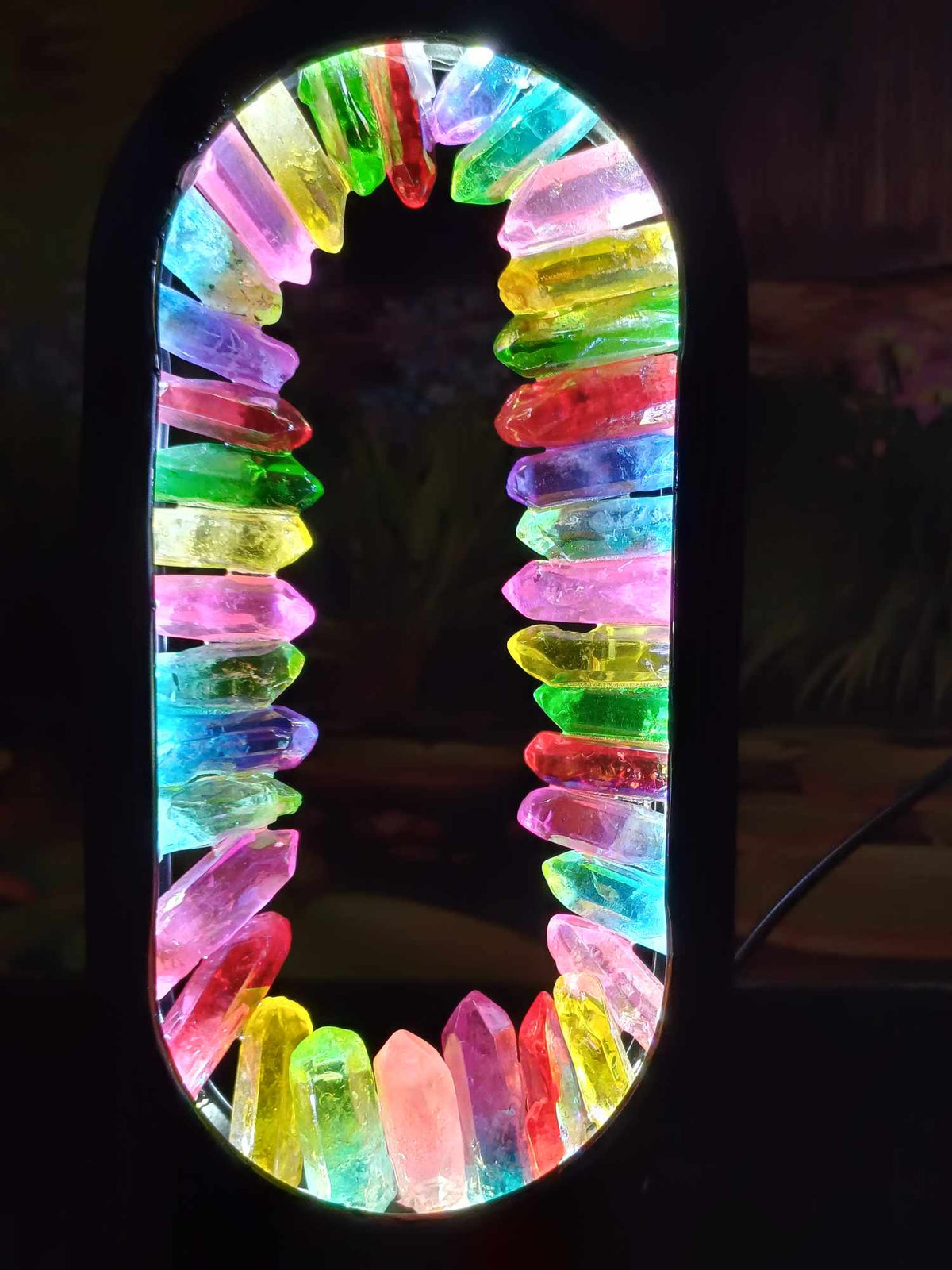 Oval crystal lamp, view 3