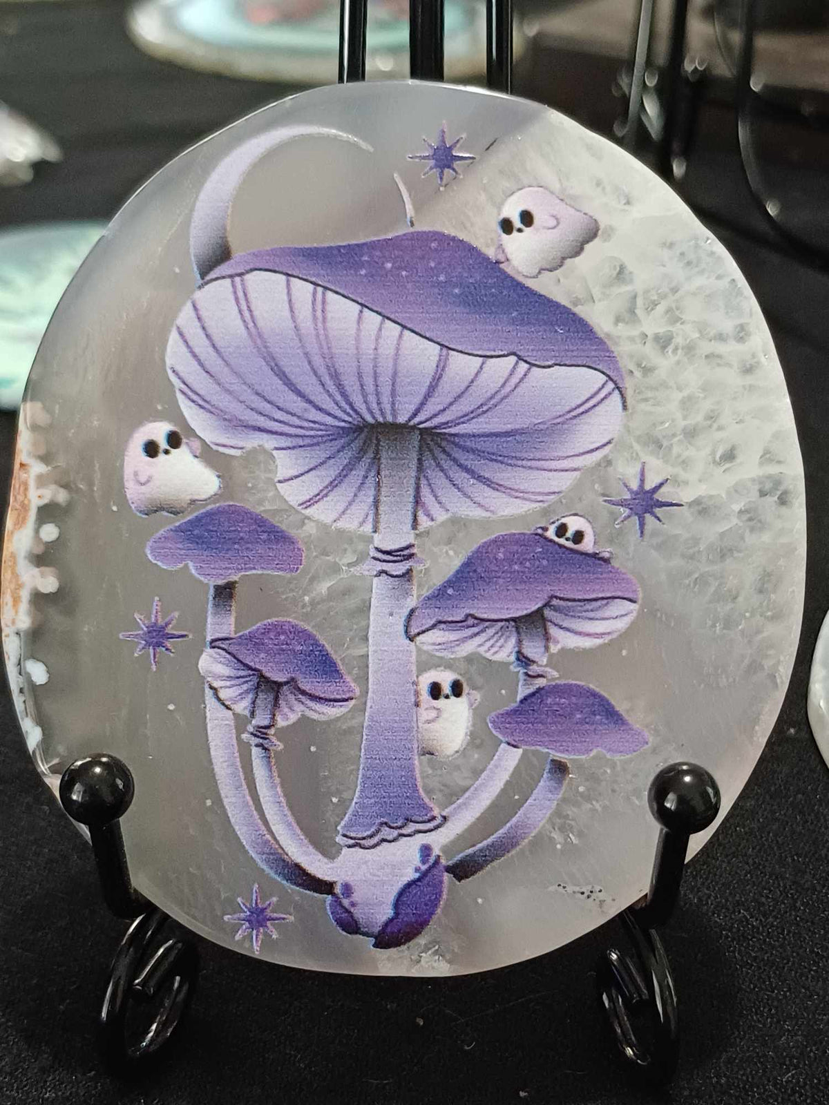 Painted agate slice – Violet mushroom with ghosts